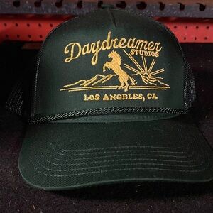 Daydream trucker hat like new green